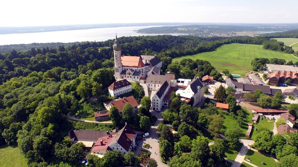 Name:  Kloster Andrechs11406952_10153334956172383_5282984285131791715_n.jpg
Views: 21974
Size:  101.7 KB