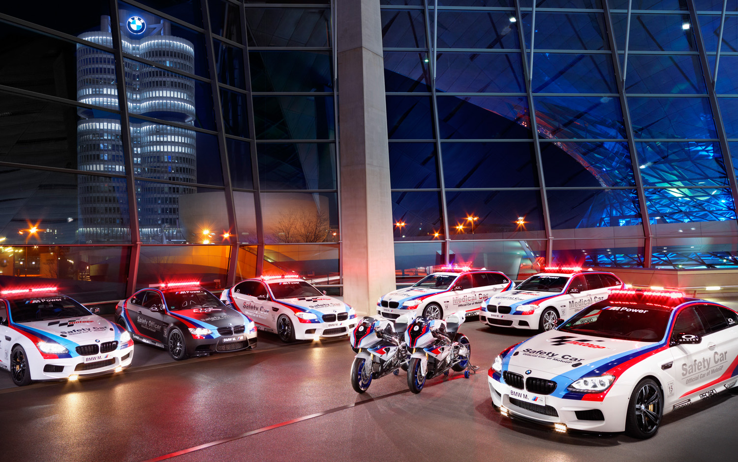 Name:  2013-BMW-M-MotoGP-Safety-Car-lineup.jpg
Views: 6893
Size:  563.2 KB