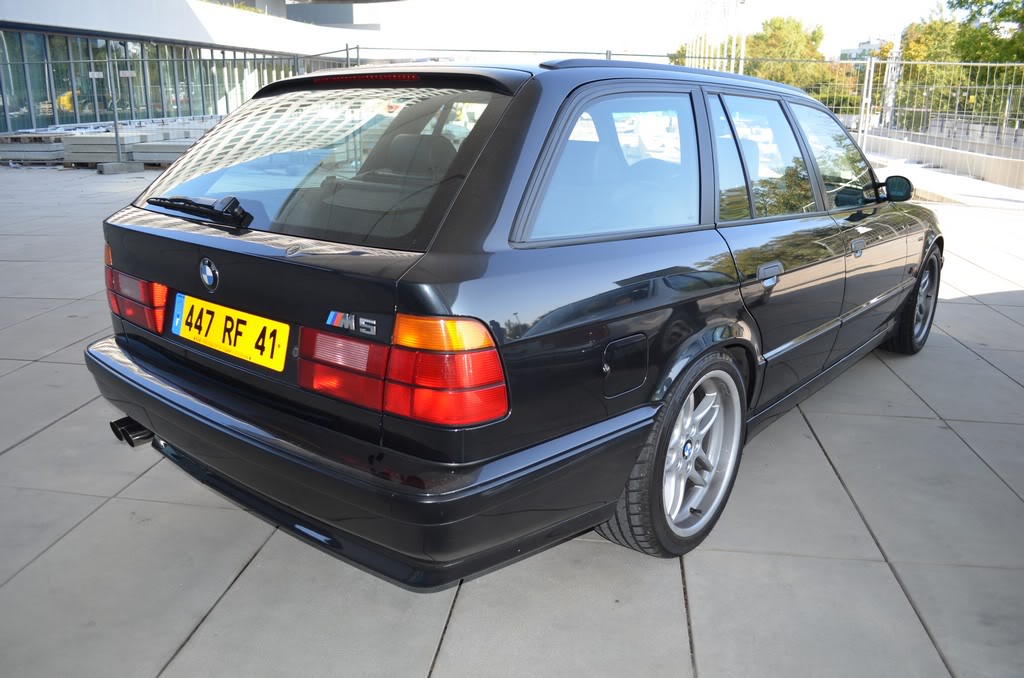 Name:  e34 M5 bonhams auction  DSC_0086.jpg
Views: 17150
Size:  120.5 KB