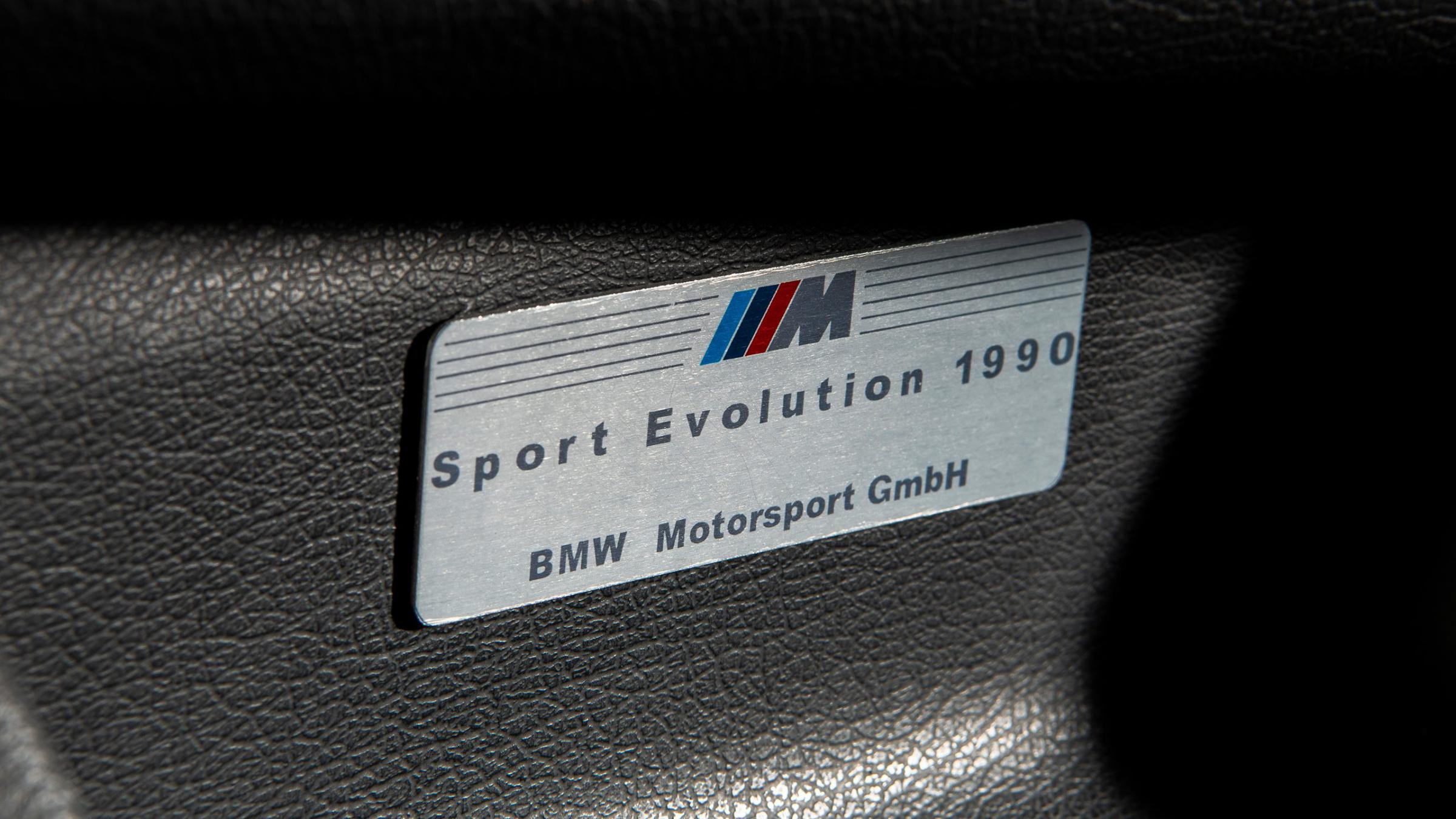 Name:  E30_M3_Sport_Evo_Plaque.jpg
Views: 1892
Size:  302.3 KB