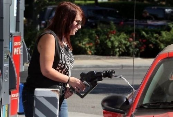 Name:  At the pumps..jpg
Views: 1406
Size:  179.6 KB