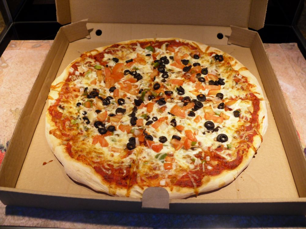 Name:  Pizza..JPG
Views: 546
Size:  126.6 KB