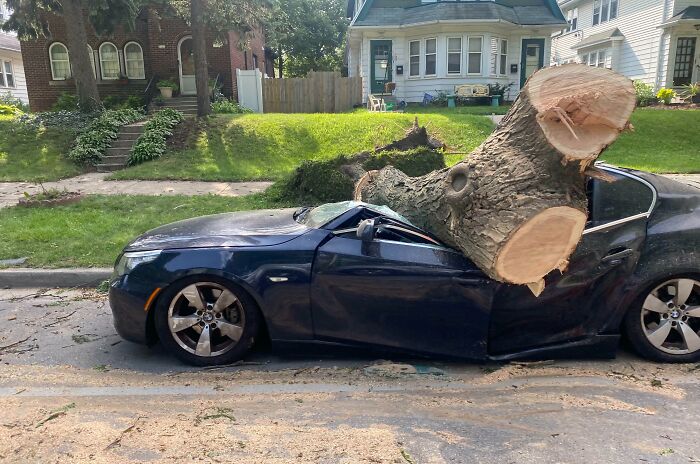 Name:  Mother Nature Decided That This BMW Should Be A Convertible.jpg
Views: 1025
Size:  89.4 KB