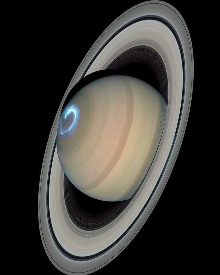 Name:  Saturn aurora.jpg
Views: 579
Size:  51.4 KB