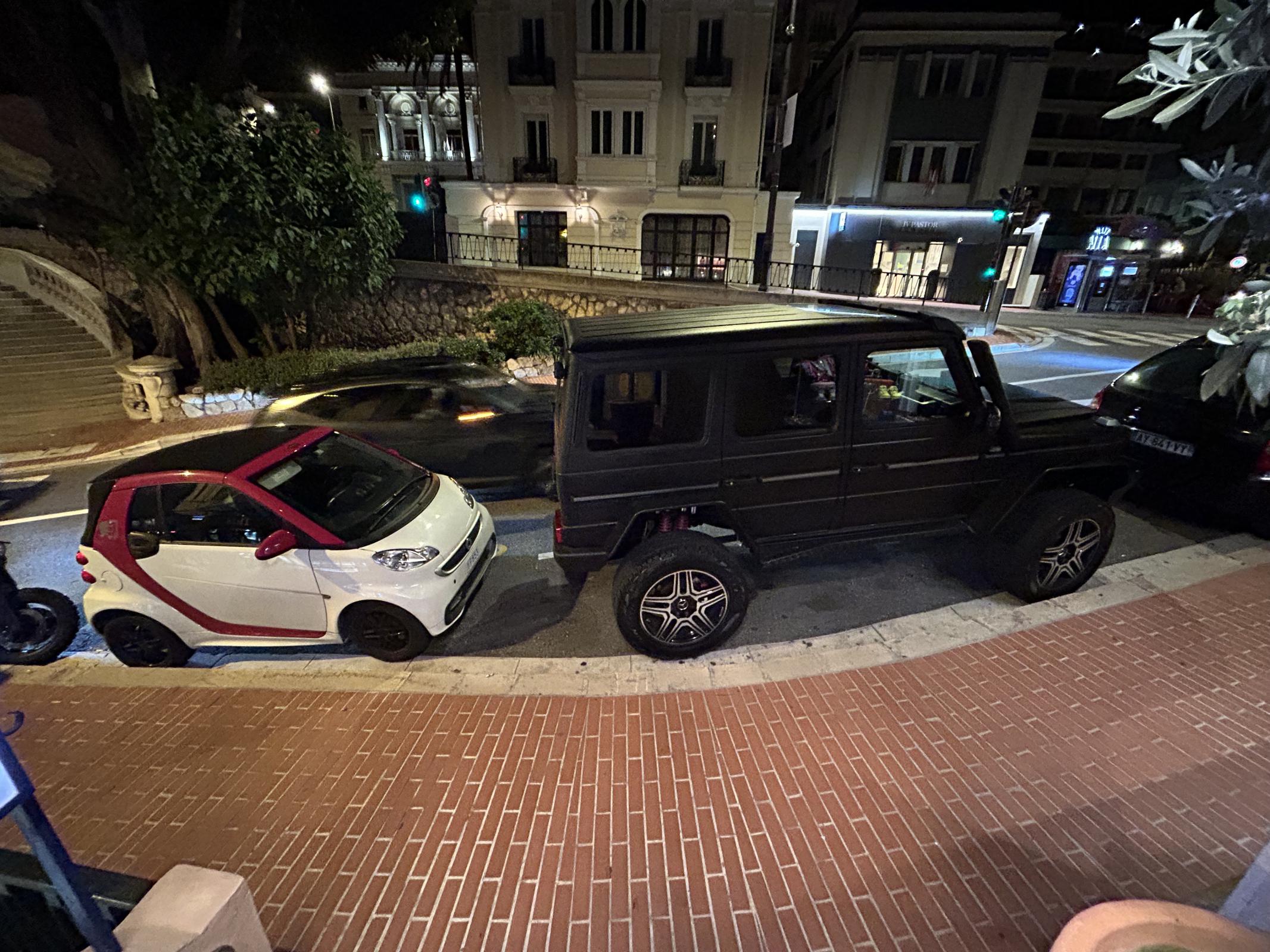 Name:  G wagen and smart car.jpg
Views: 263
Size:  489.7 KB