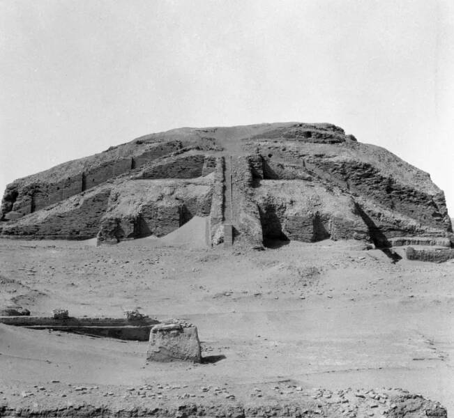 Name:  the Ziggurat of Ur in Iraq in 1929, Before..jpg
Views: 1190
Size:  47.3 KB