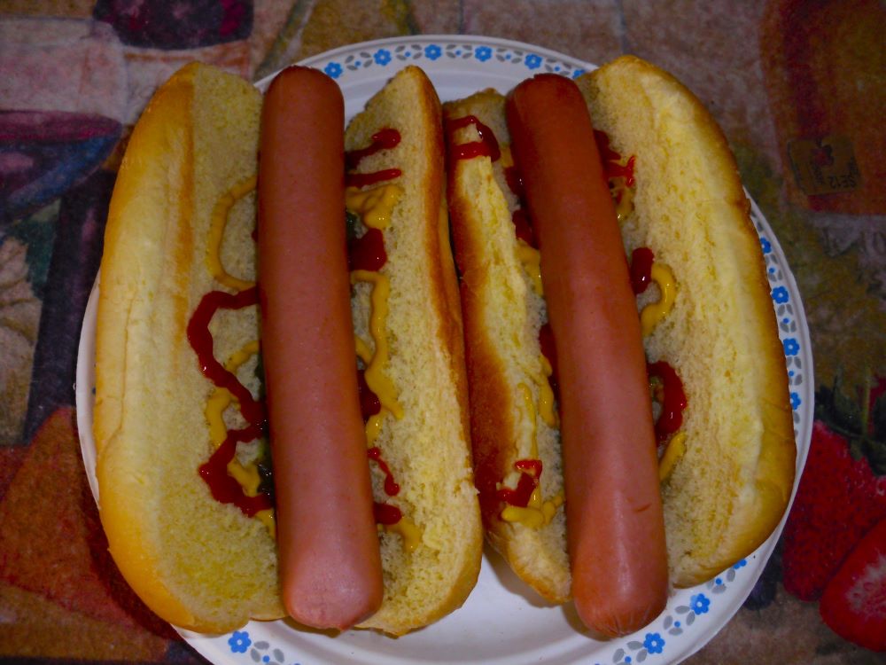 Name:  Hot Dogs..jpg
Views: 609
Size:  102.1 KB