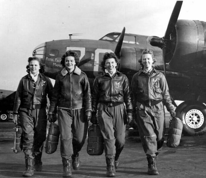 Name:  Frances Green, Margaret (Peg) Kirchner, Ann Waldner And Blanche Osborn, Women Airforce Service P.jpg
Views: 243
Size:  95.9 KB