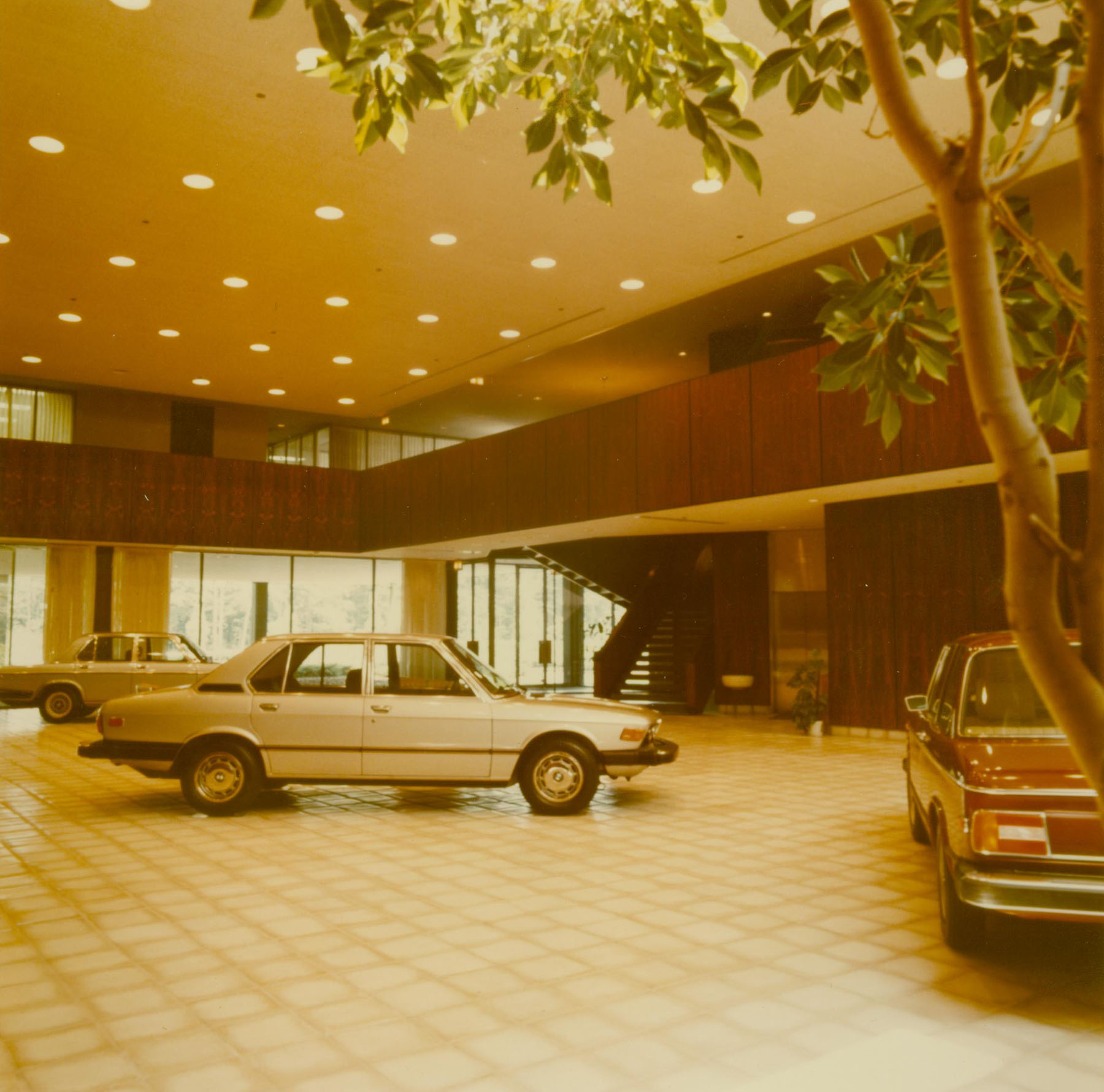 Name:  BMW_NA_Montvale_HQ_Lobby.jpg
Views: 1427
Size:  317.8 KB