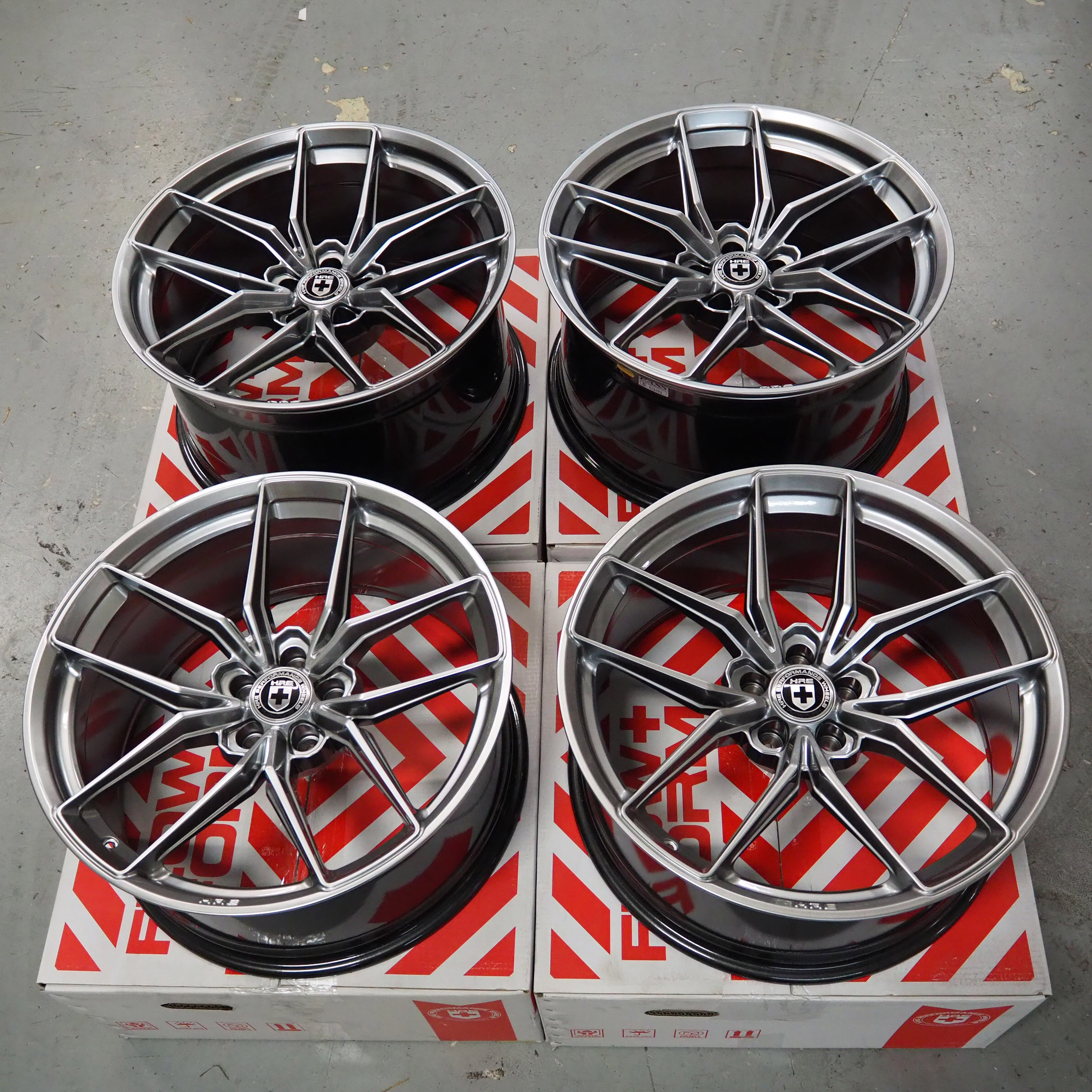 Name:  hre-ff21-liquid-metal-wheels-15.jpg
Views: 3
Size:  1.32 MB