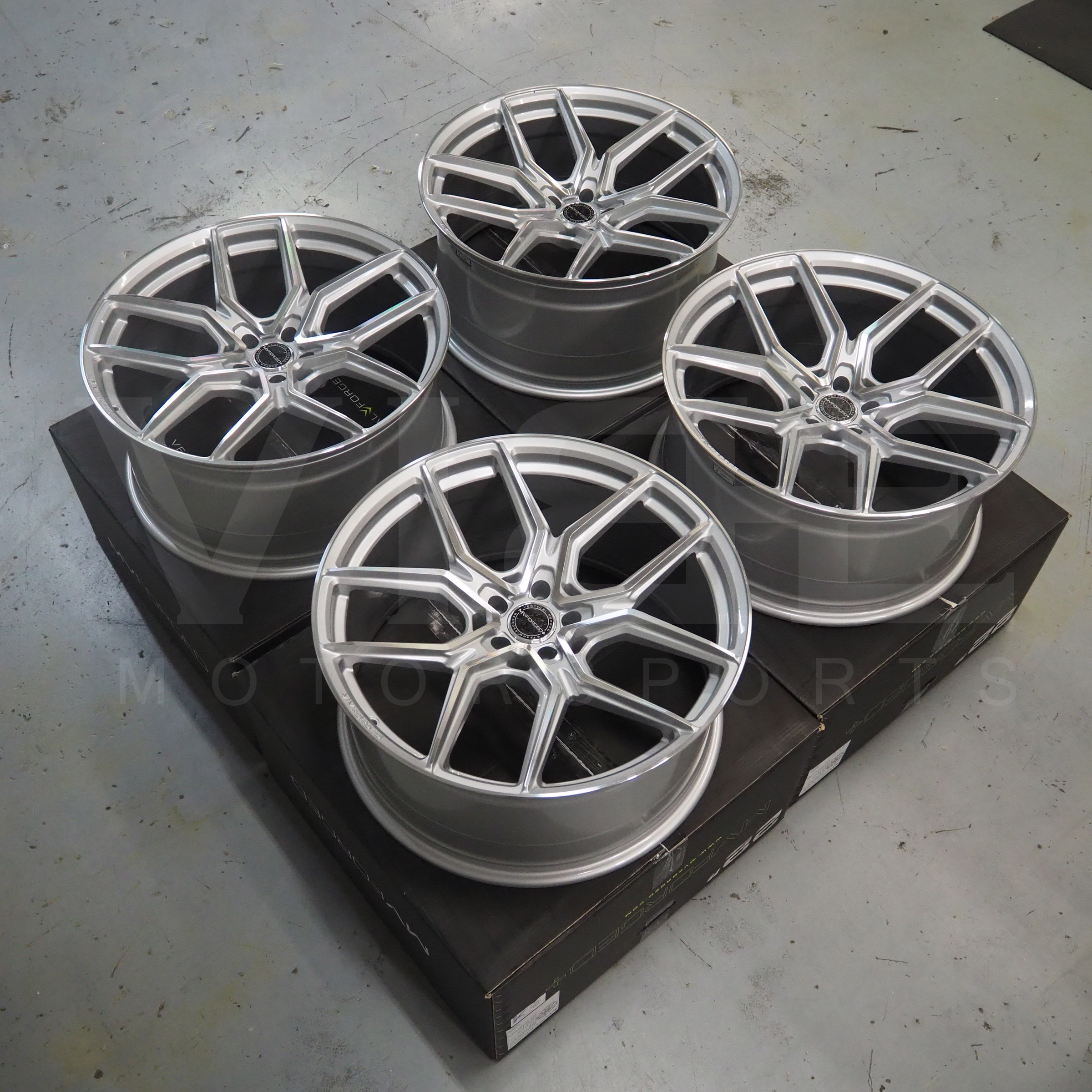 Name:  mv-forged-mvf5-diamond-silver-wheels-2.jpg
Views: 55
Size:  1.05 MB