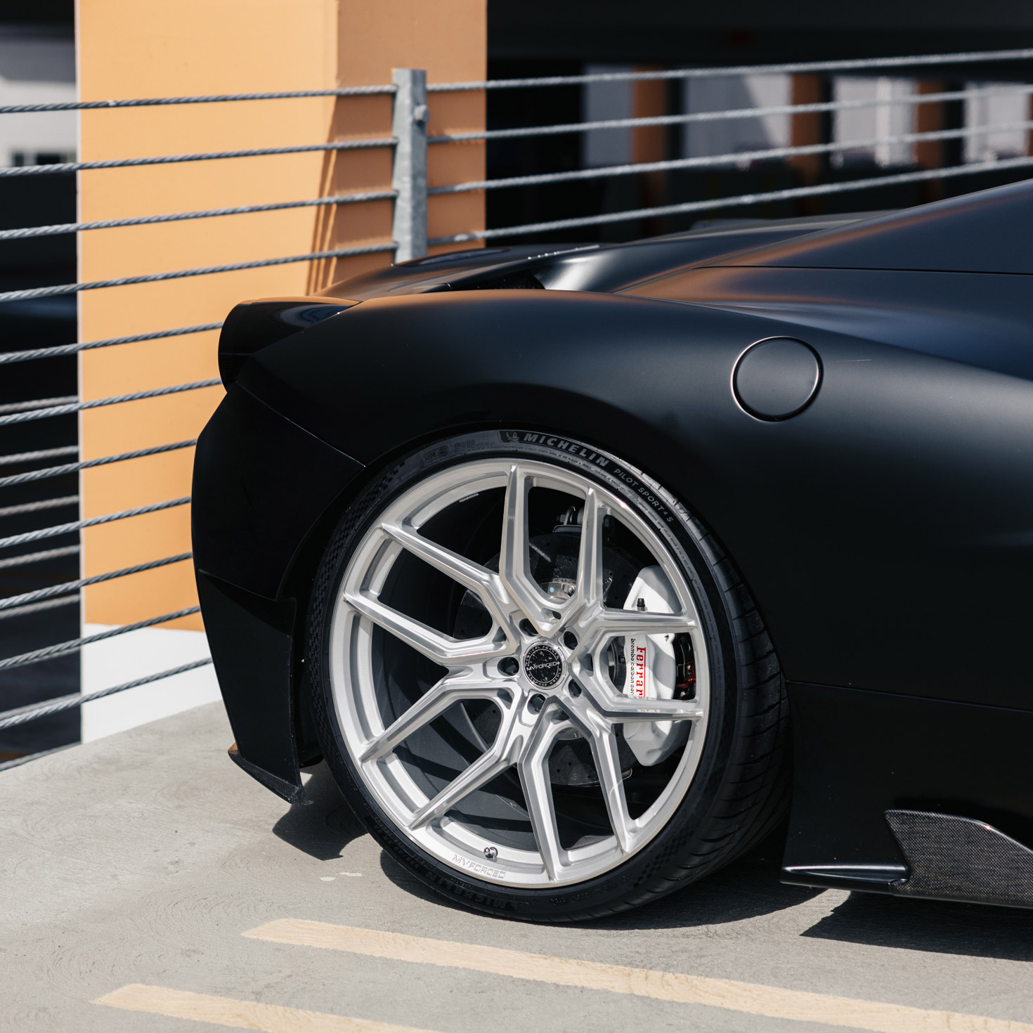 Name:  ferrari-458-mv-forged-mvf5-diamond-silver-wheels-3.jpg
Views: 22
Size:  360.8 KB